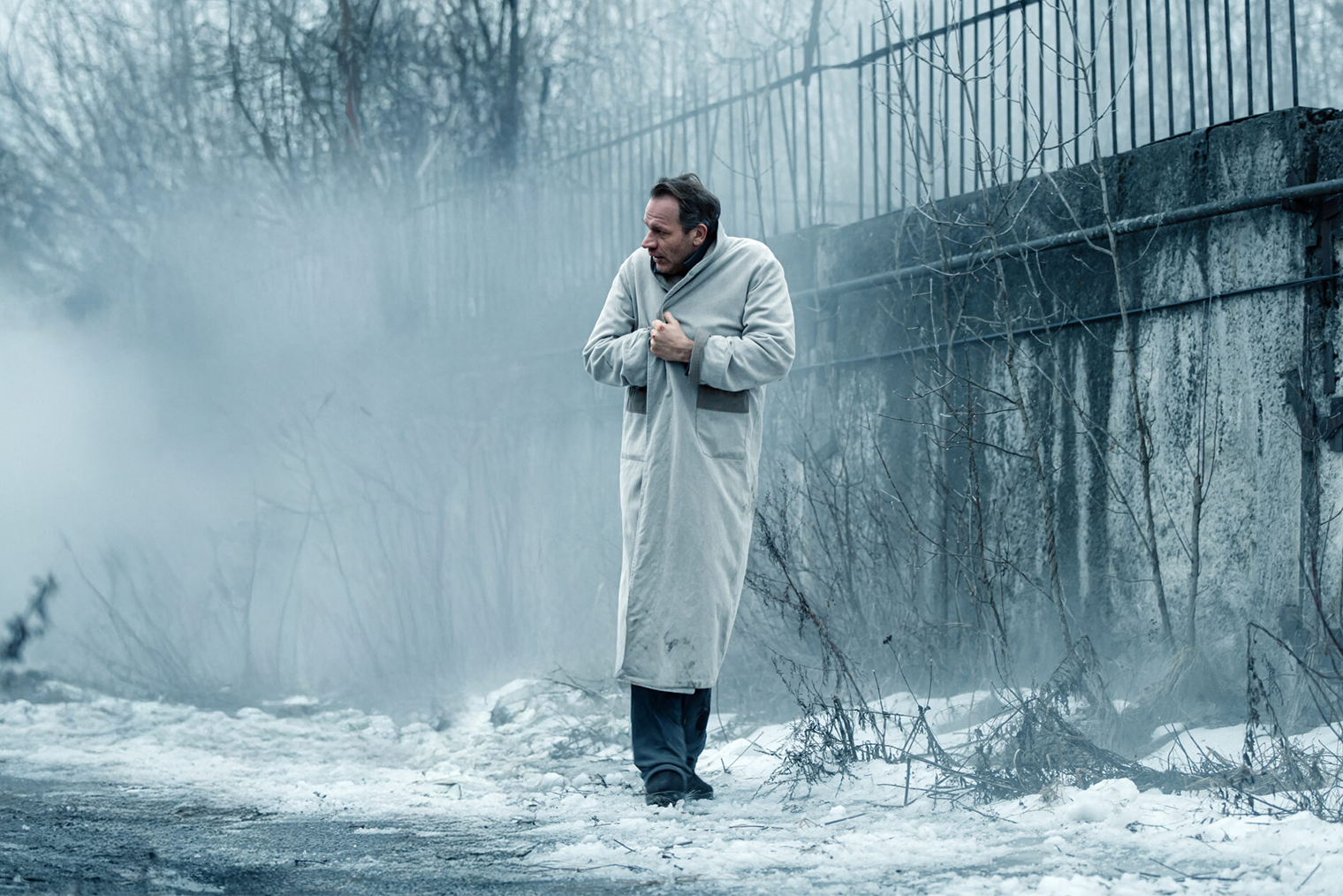 «Страна на пороге колоссальных перемен. <…> Это про ту тревожность, неустойчивость эпохи, которые должны ощущаться через визуальную и психологическую атмосферу сериала», — комментирует тон нового сезона режиссер Алексей Быстрицкий