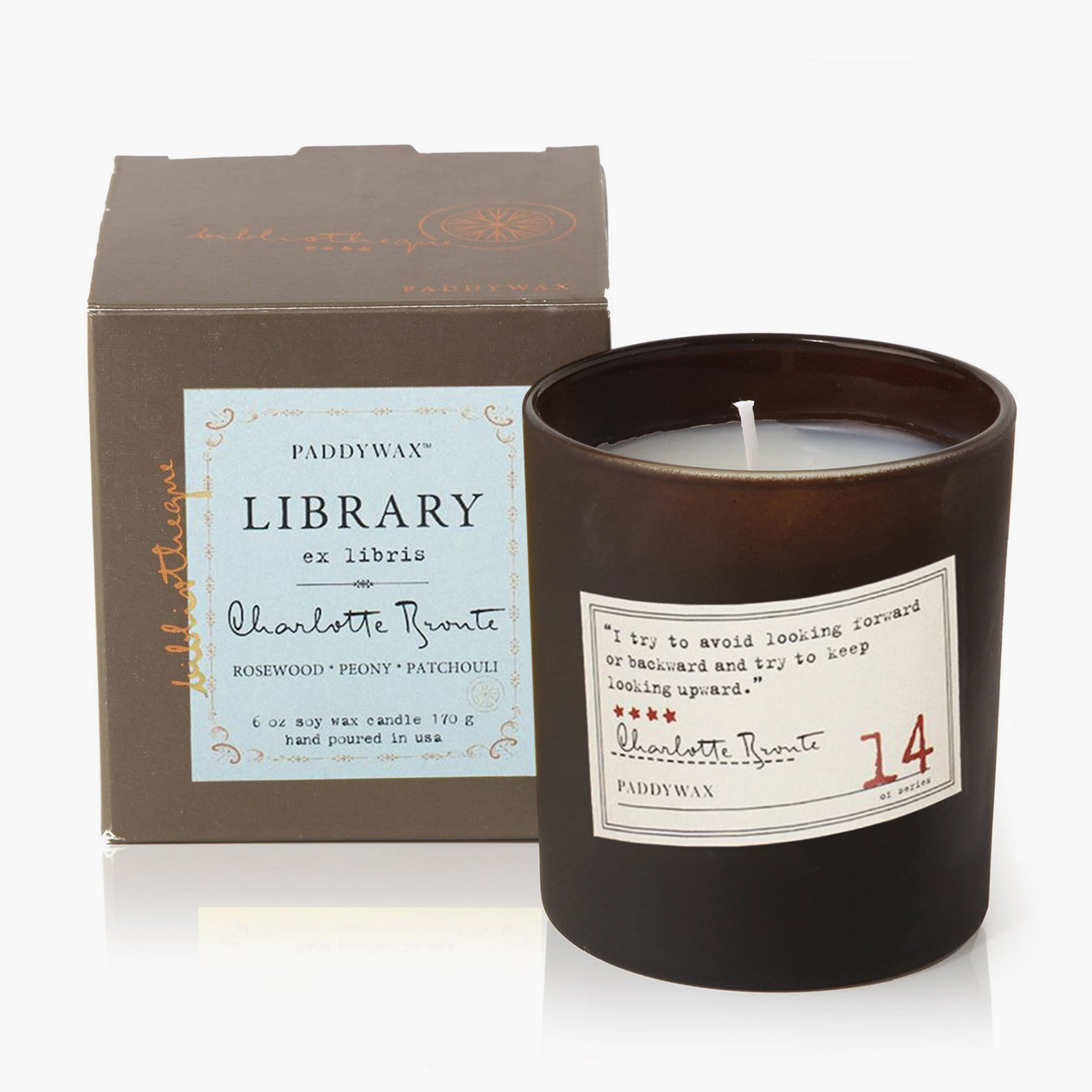 В коллекции свечей Library есть ароматы книг Толстого, Шекспира, Диккенса и других писателей. Одна свечка стоит 3500 ₽, ее хватит на 50 часов