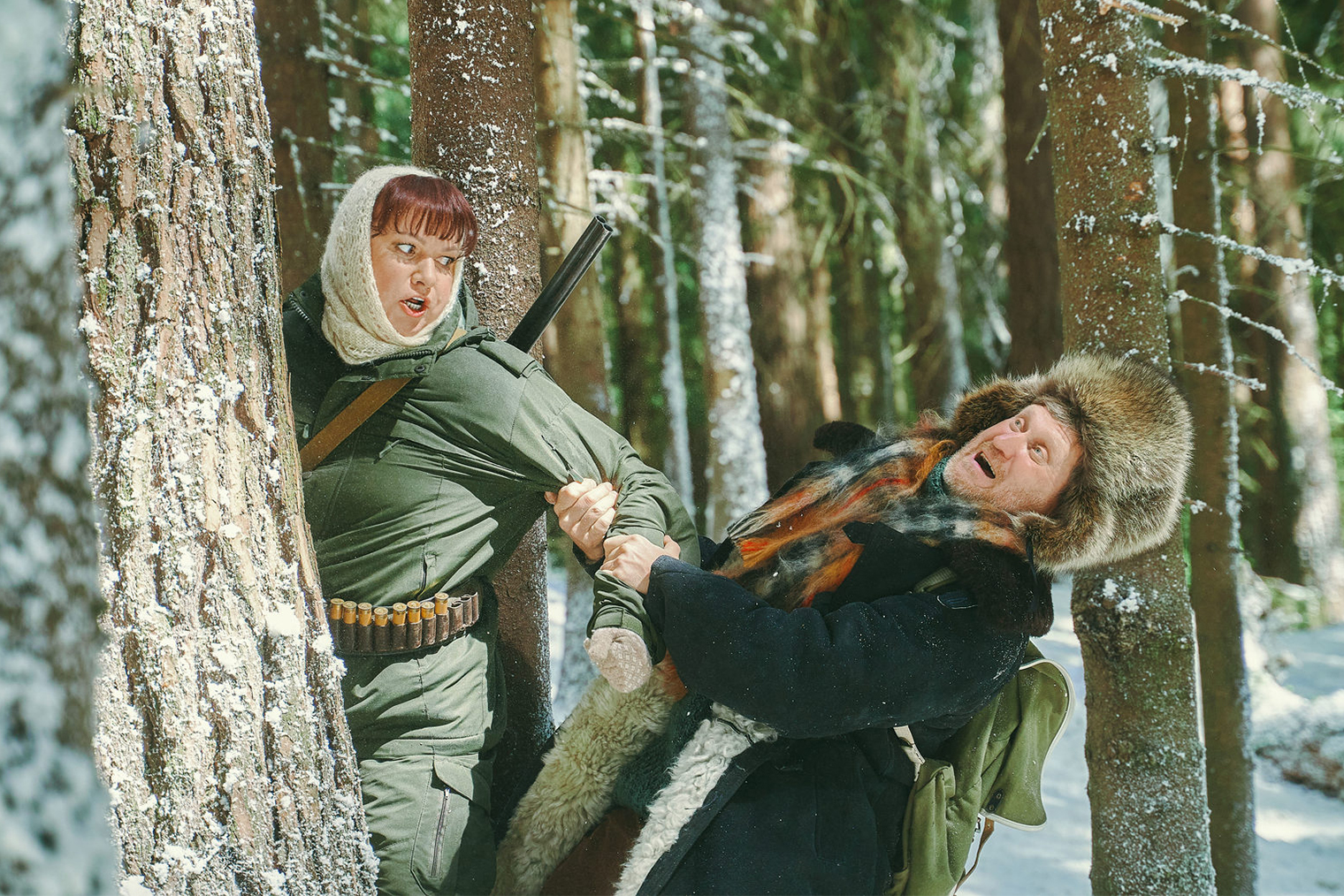 Дуэт кавээнщиков Андрея Рожкова и Ольги Картунковой вышел неожиданно милым. Роман пенсионера и егеря очаровывает куда сильнее остальных новелл фильма