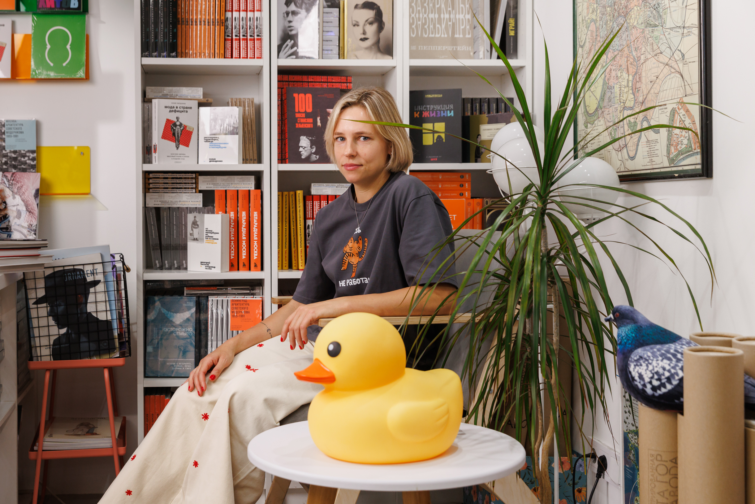 В детстве я занималась фигурным катанием и вдруг вспомнила, что у нас была швея, которая шила костюмы