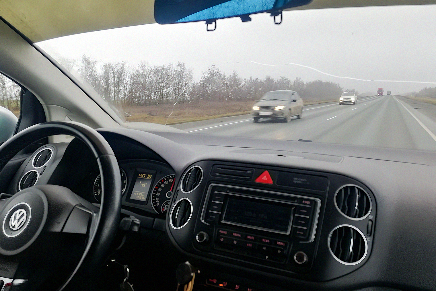 Из-за этой трещины на лобовом стекле мне сделали скидку