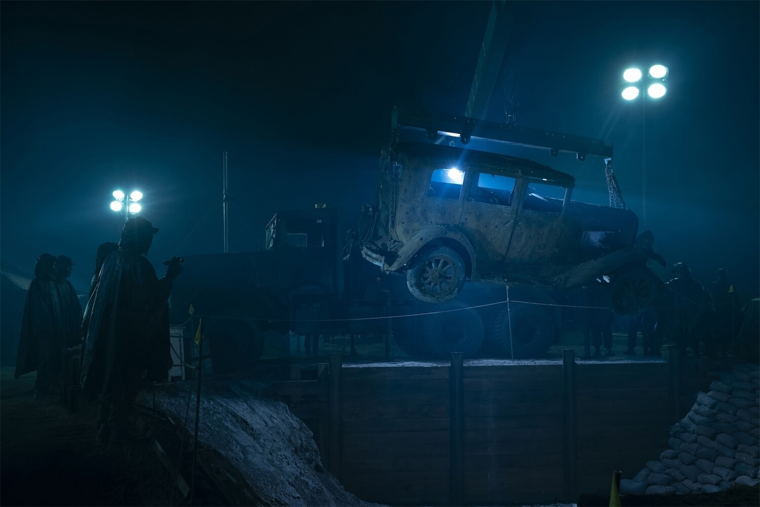 Останки членов банды Брэдли показали в середине первого сезона