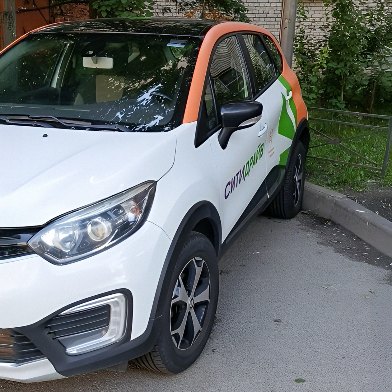 Достался потрепанный жизнью Renault Kaptur c большим пробегом