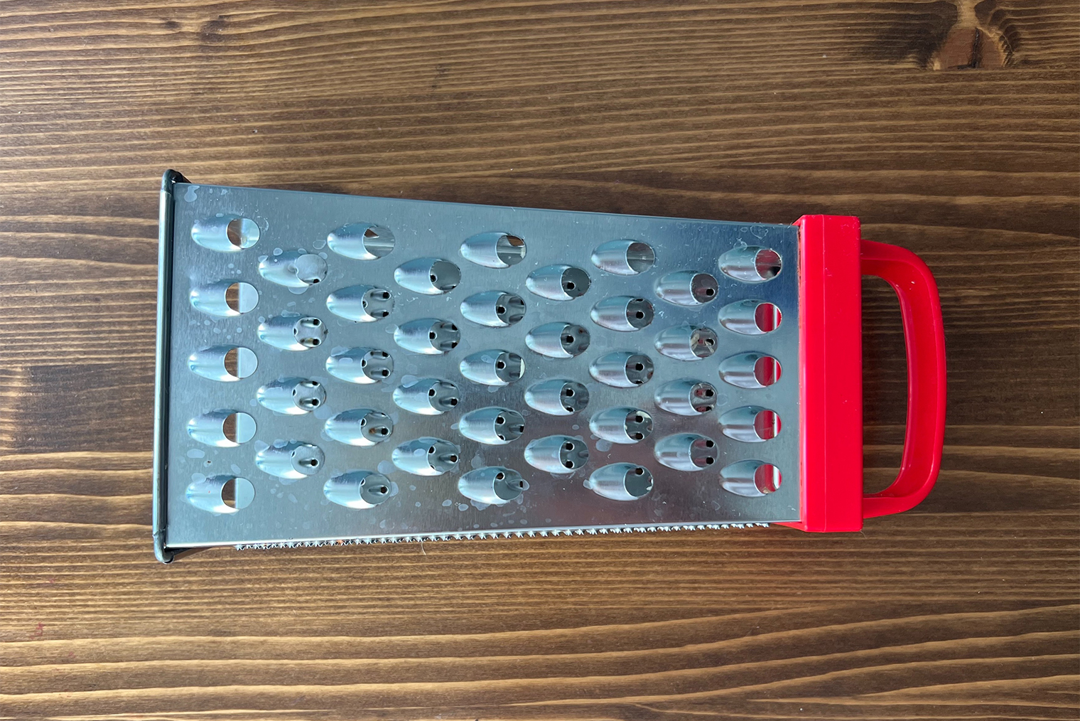 Из инвентаря понадобится крупная терка