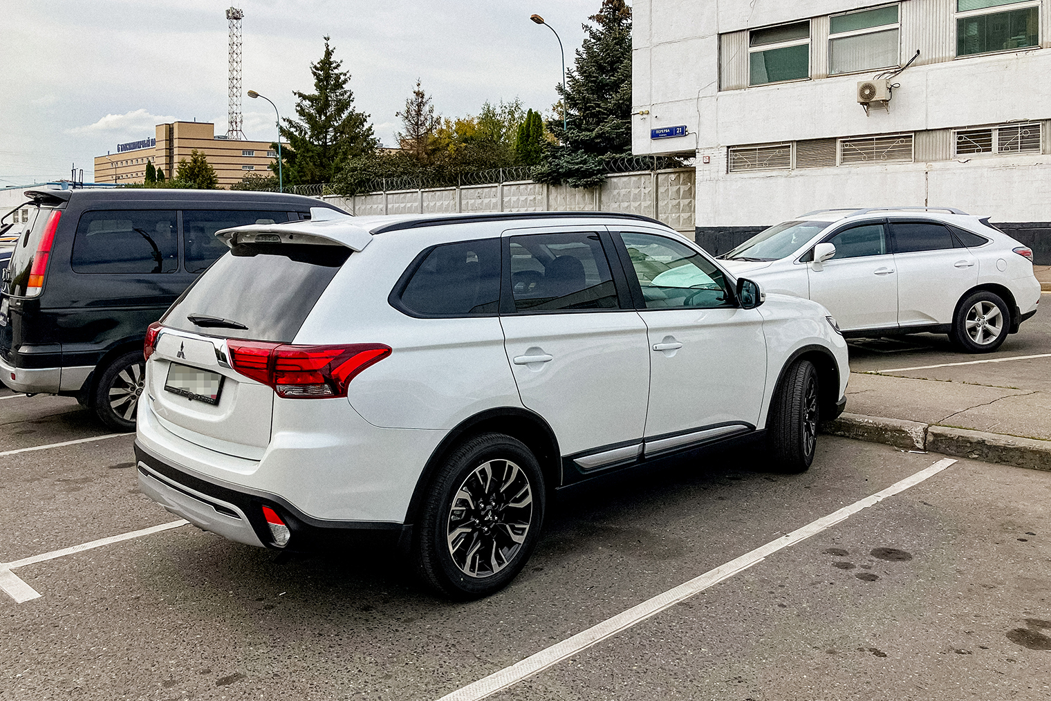 Сделал фото сразу после получения номеров