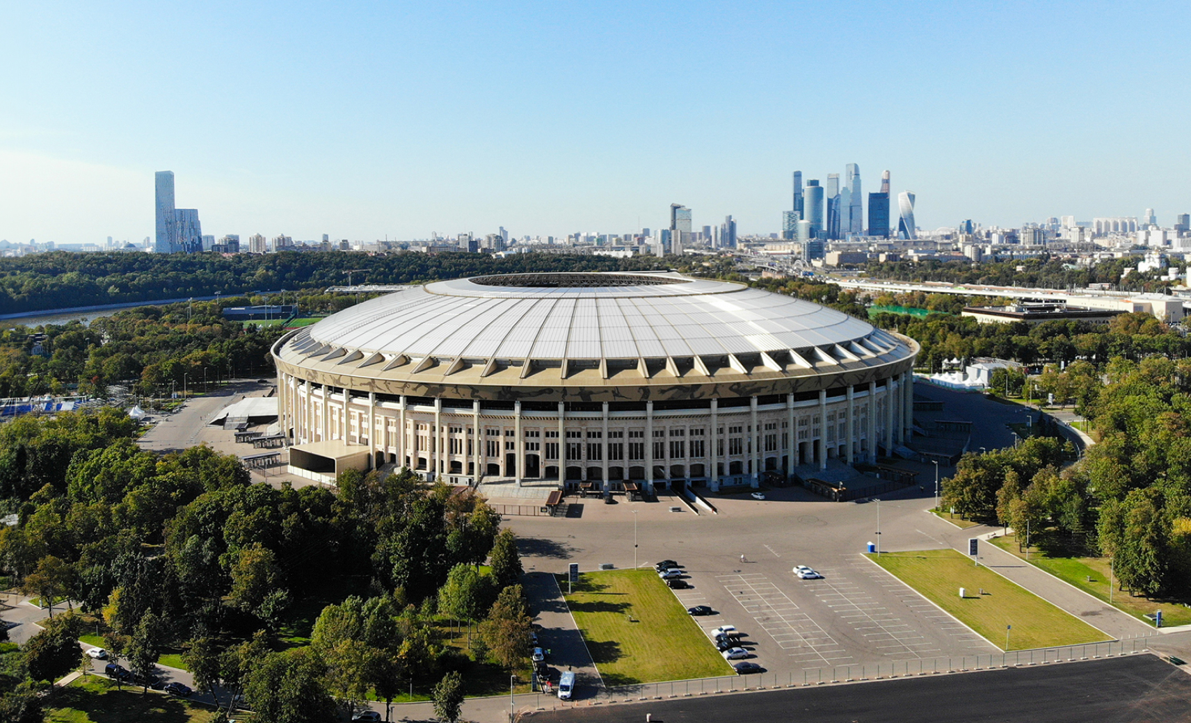 Лужники
