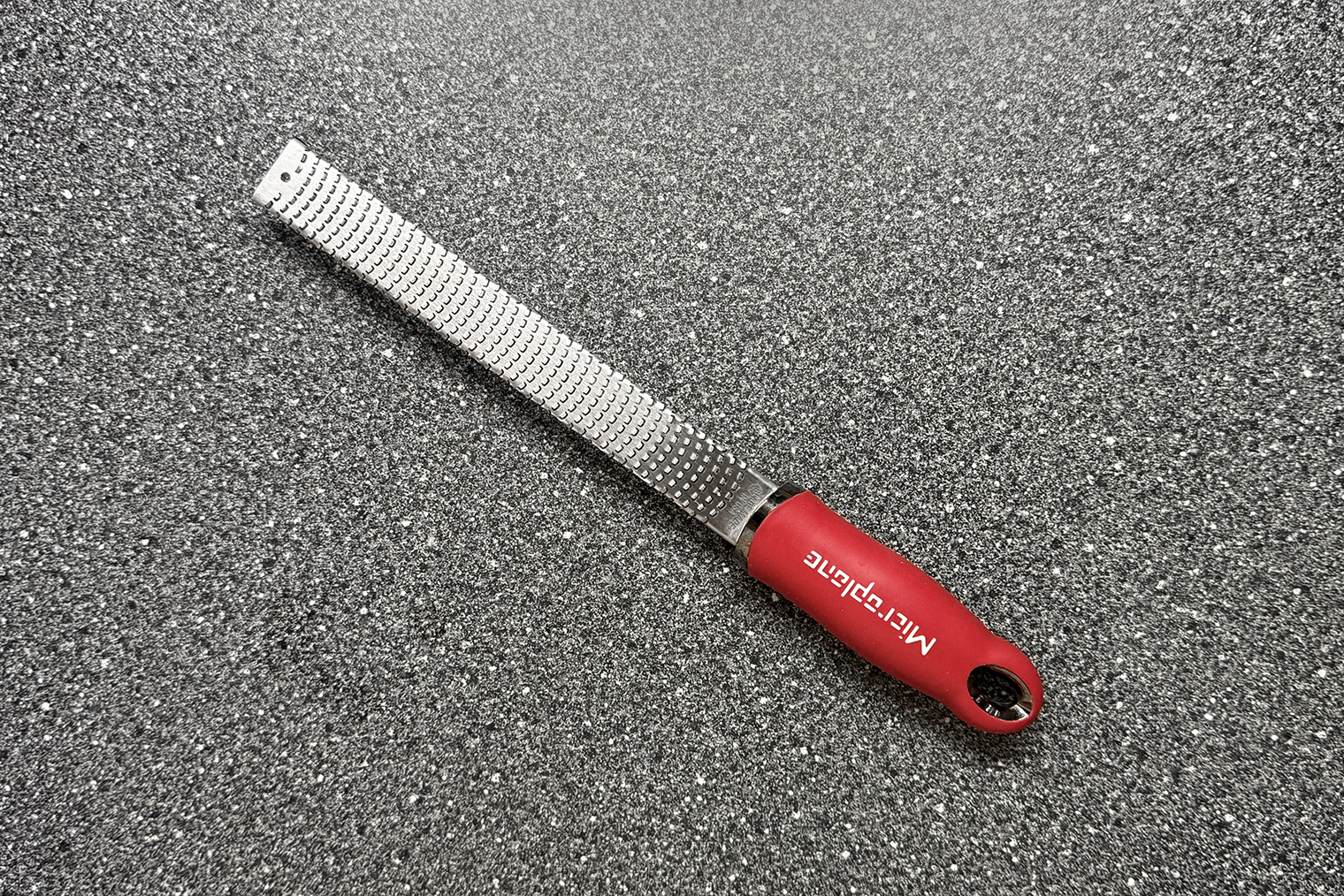 Из инвентаря понадобится мелкая или крупная терка