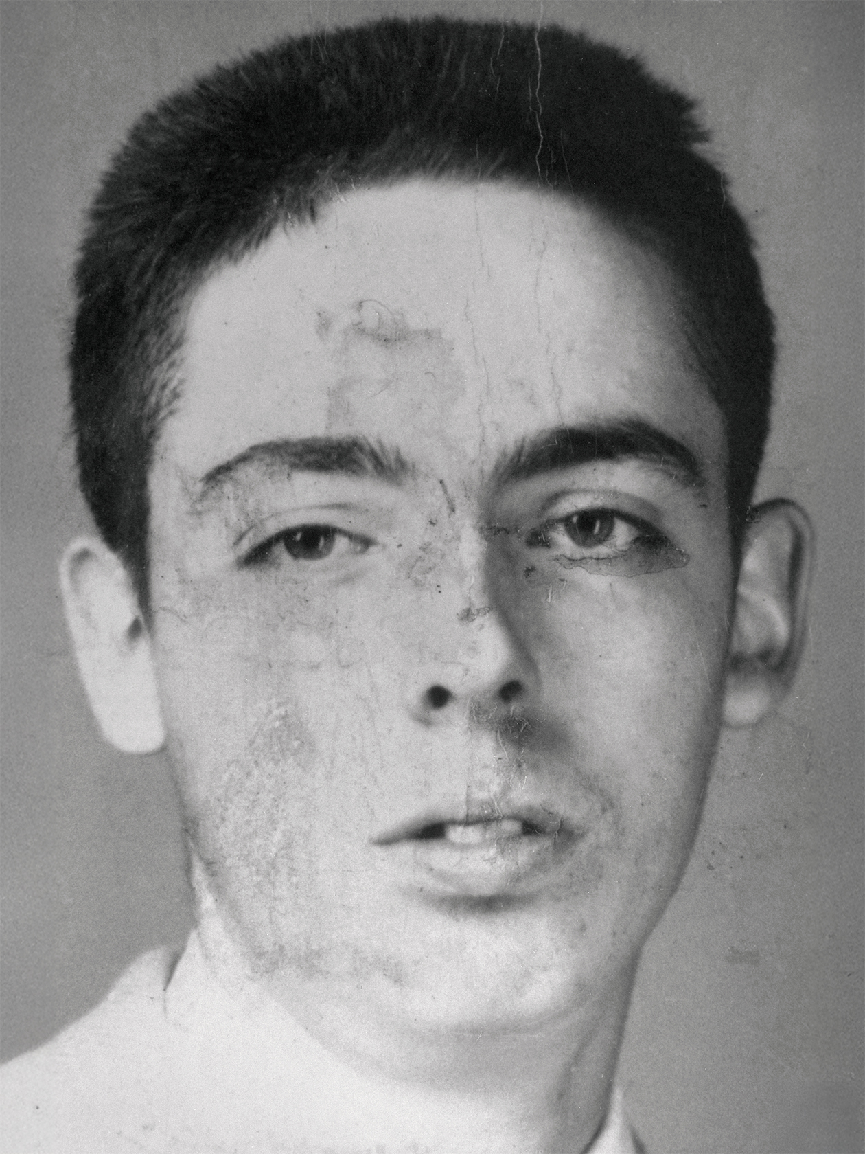 Мы толком и не знаем, как сейчас выглядит Пинчон. Все, что у нас есть, — несколько фотографий автора, которые датируются 1950-ми. Фотография: Bettmann / Getty Images