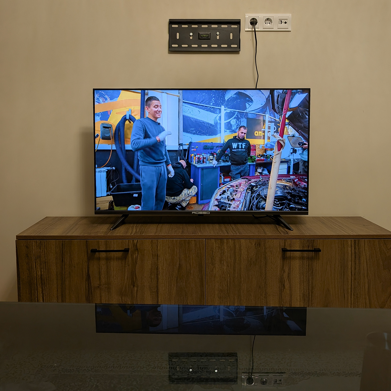 Так я часто лежу на диване и смотрю «Ютуб»