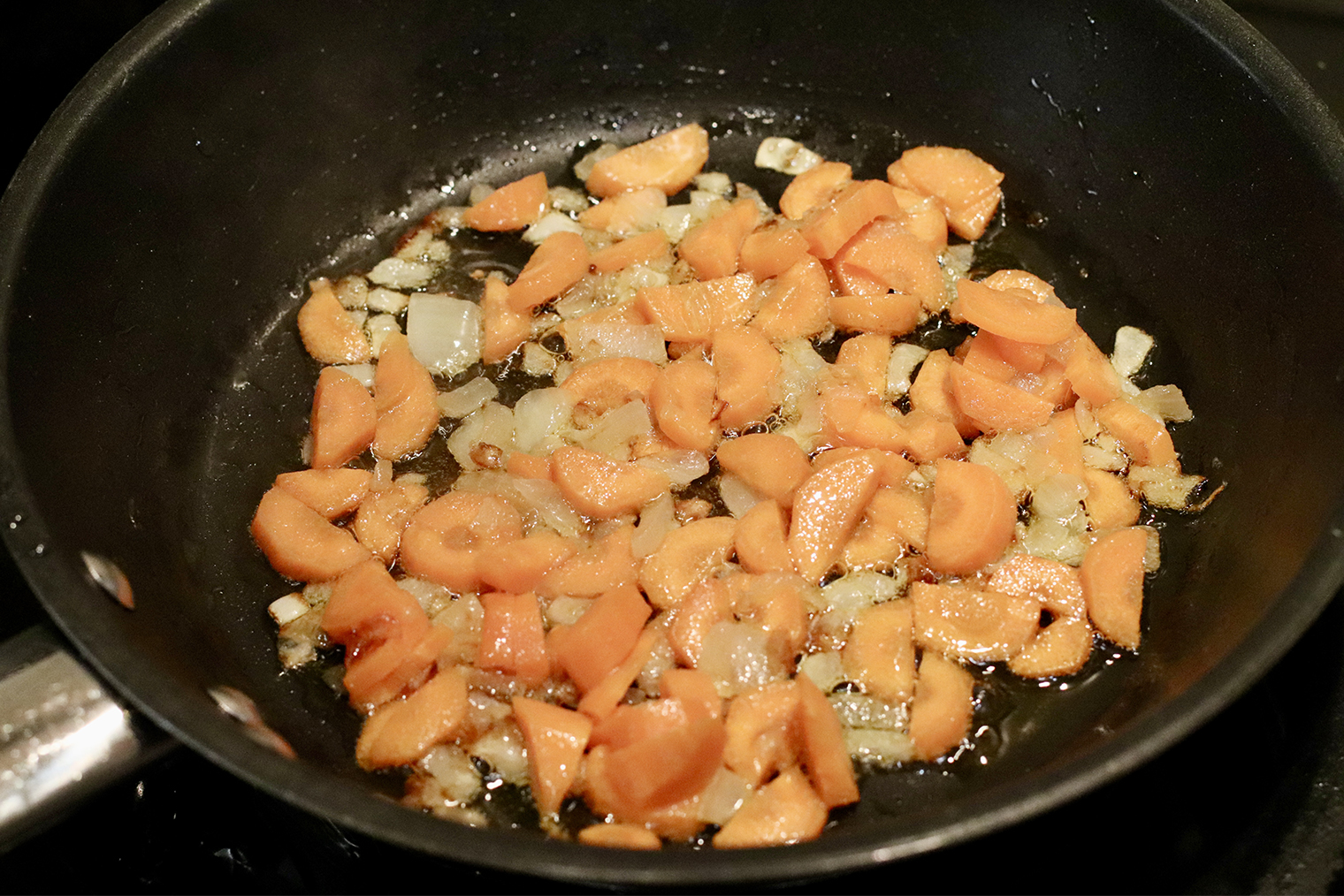 Зажарка придаст супу насыщенный вкус