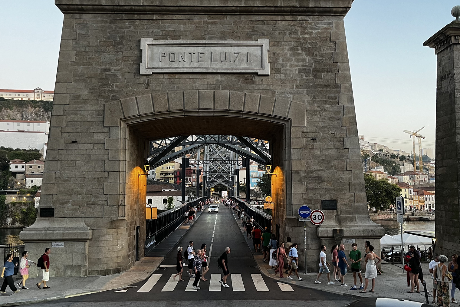 Понте-ди-Дон-Луиш I — самый узнаваемый мост Порту