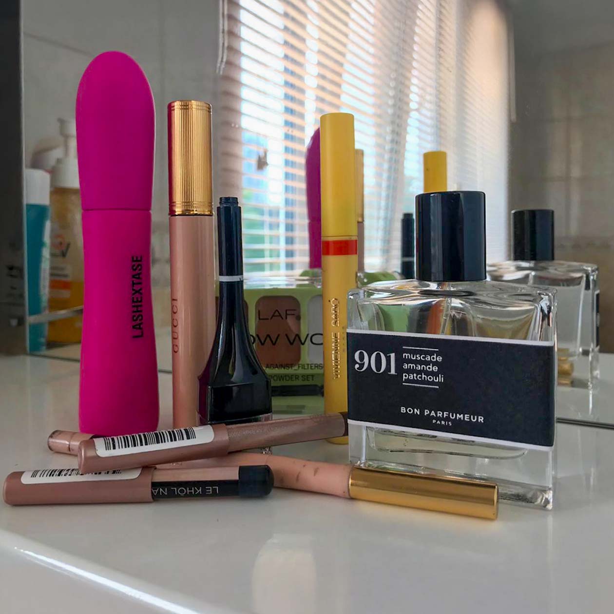 Основная декоративная косметика и любимый парфюм от Bon Parfumeur