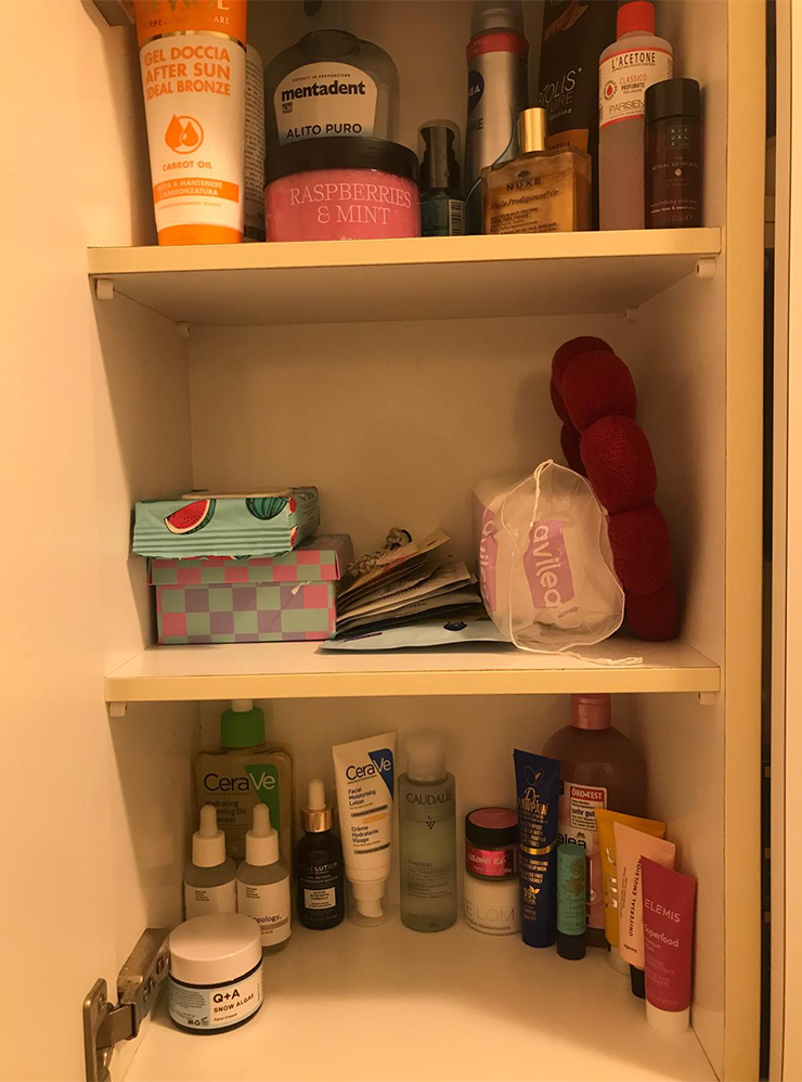 Мой шкафчик с уходовой косметикой