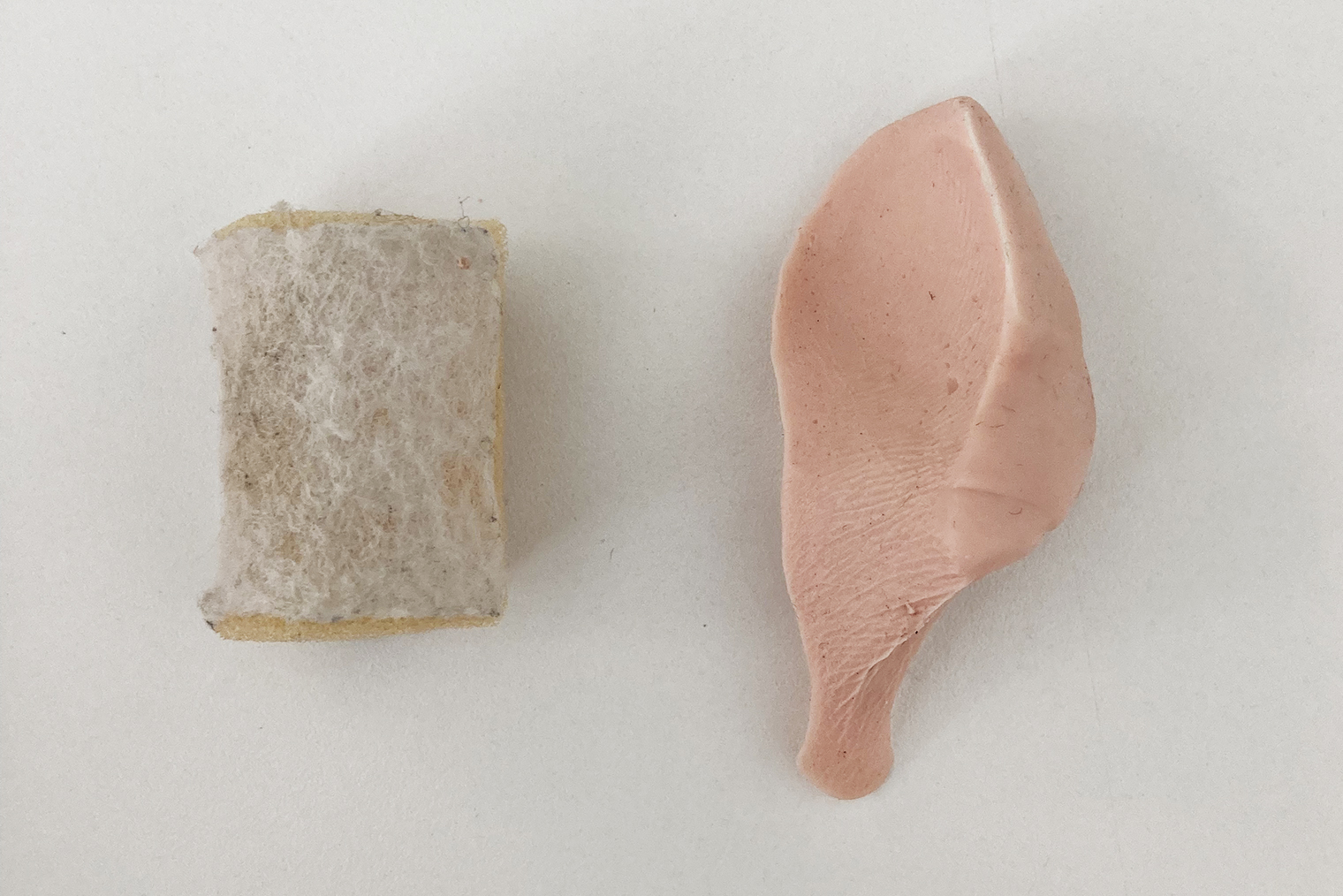 Мои межпальцевые разделители. Носить их нужно вместе с обувью с широкими носами