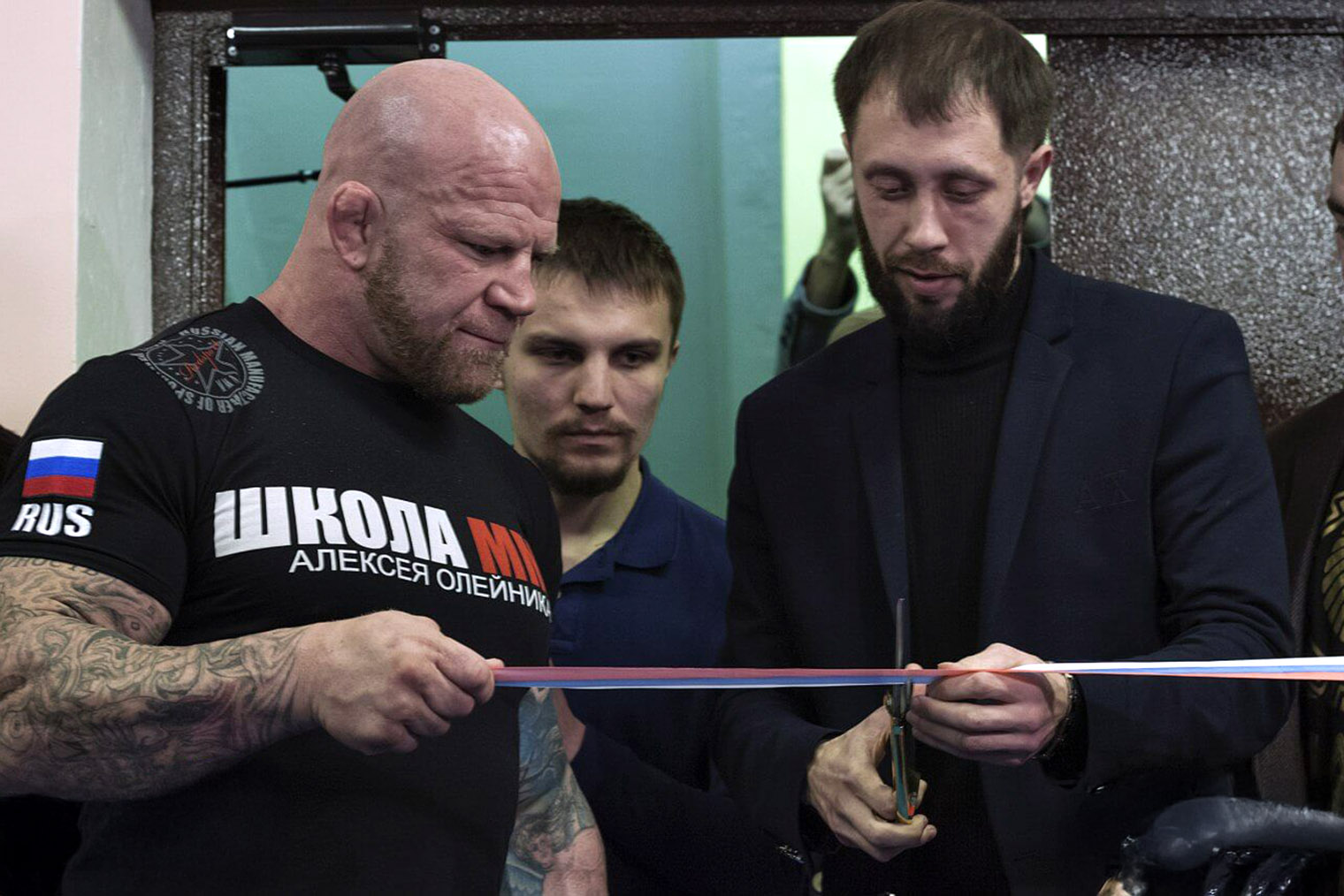 Фонд привлекает к работе медийных людей, например бывшего бойца UFC Джеффа Монсона. Источник: yarastusosportom.ru
