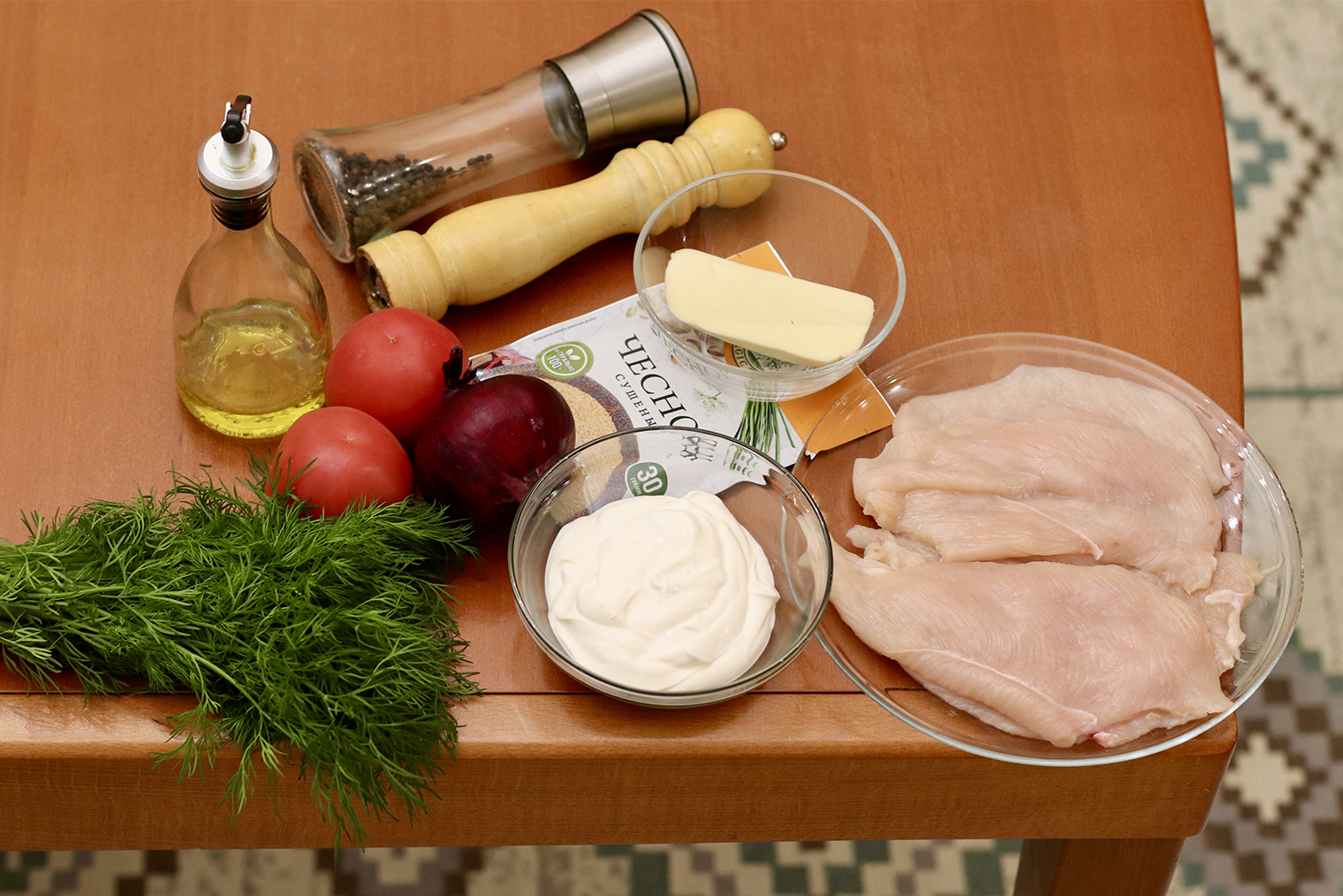 Ингредиенты для курицы по-французски в духовке