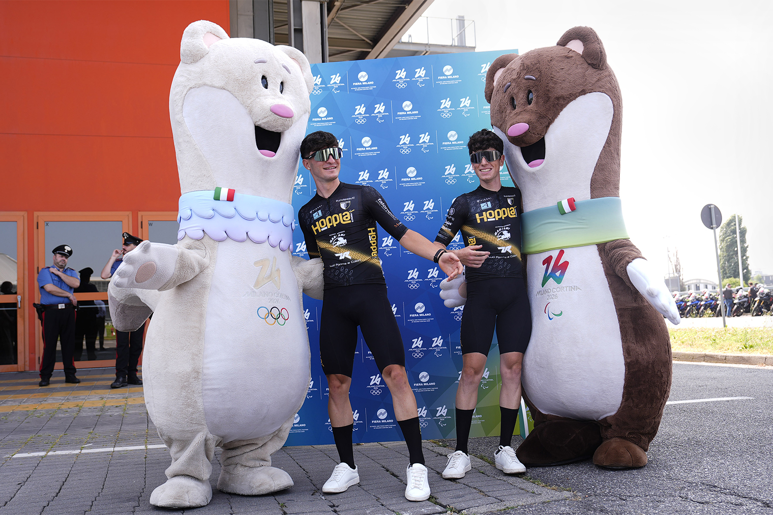 Талисманы Тина и Мило. © Fabio Ferrari / Zuma / ТАСС