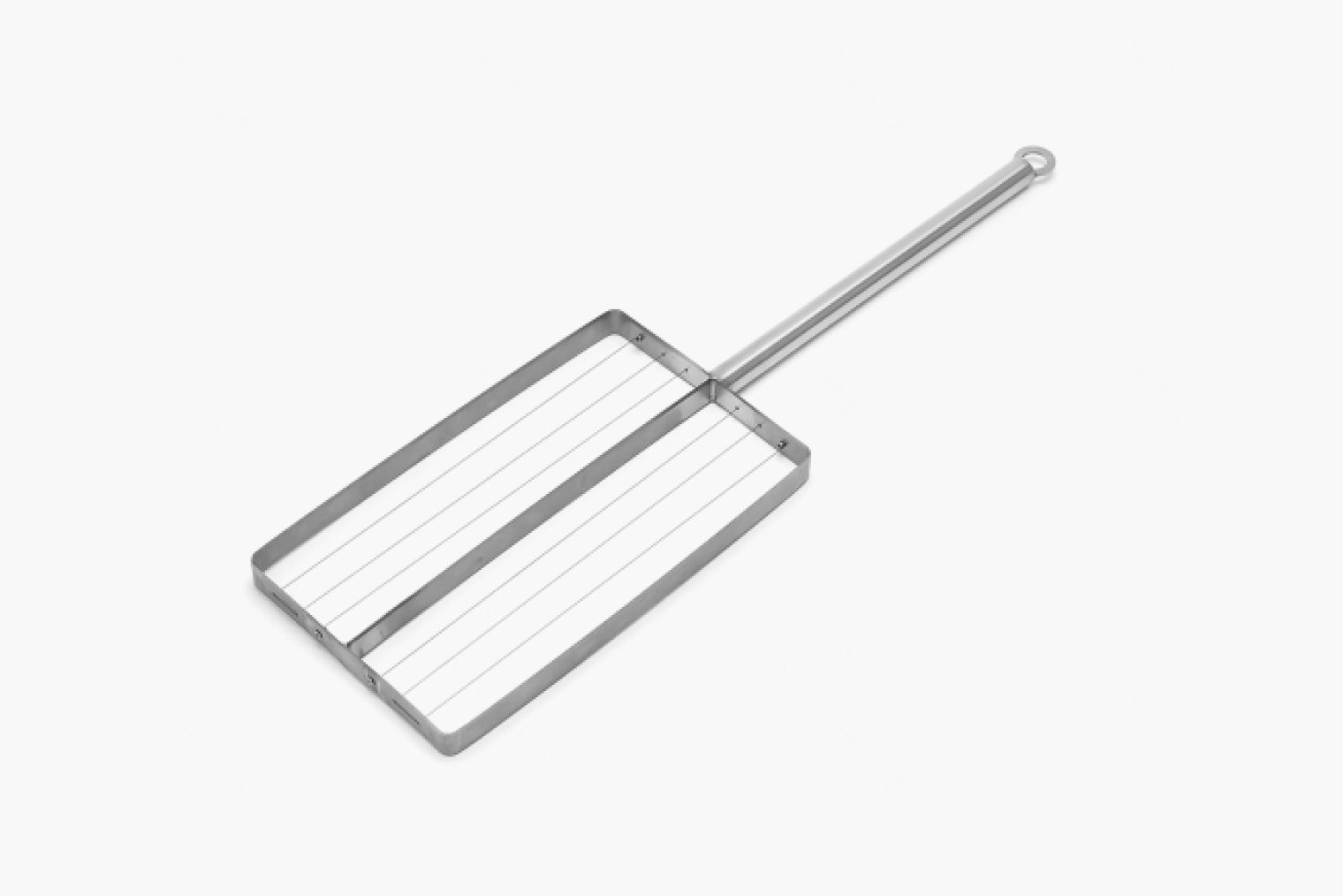 В специализированном магазине «Сыромания». На сайте такая лира из нержавеющей стали стоит 3 500 ₽. ©«Сыромания»