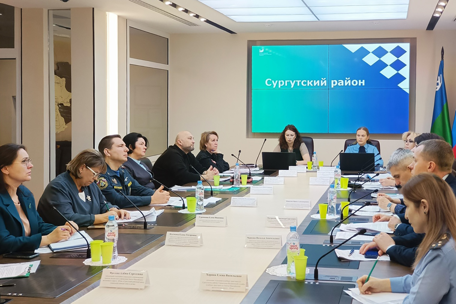 Заседание муниципальной комиссии по делам несовершеннолетних и защите их прав в Сургуте. Источник: сообщество в vk.com