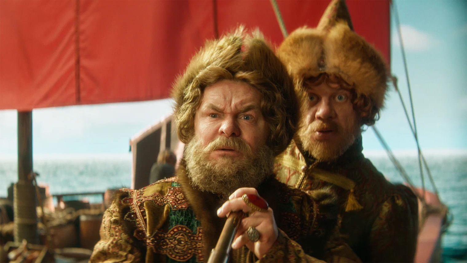 Купцов в фильме сыграли Владимир Сычев и Иван Кокорин, которые успешно снимаются и в боевиках, и в комедиях, и в детских сказках