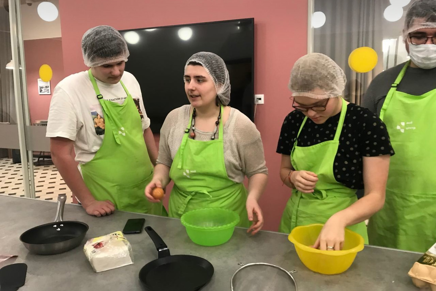 Так проходят кулинарные мастер-классы. Источник: planeta.ru