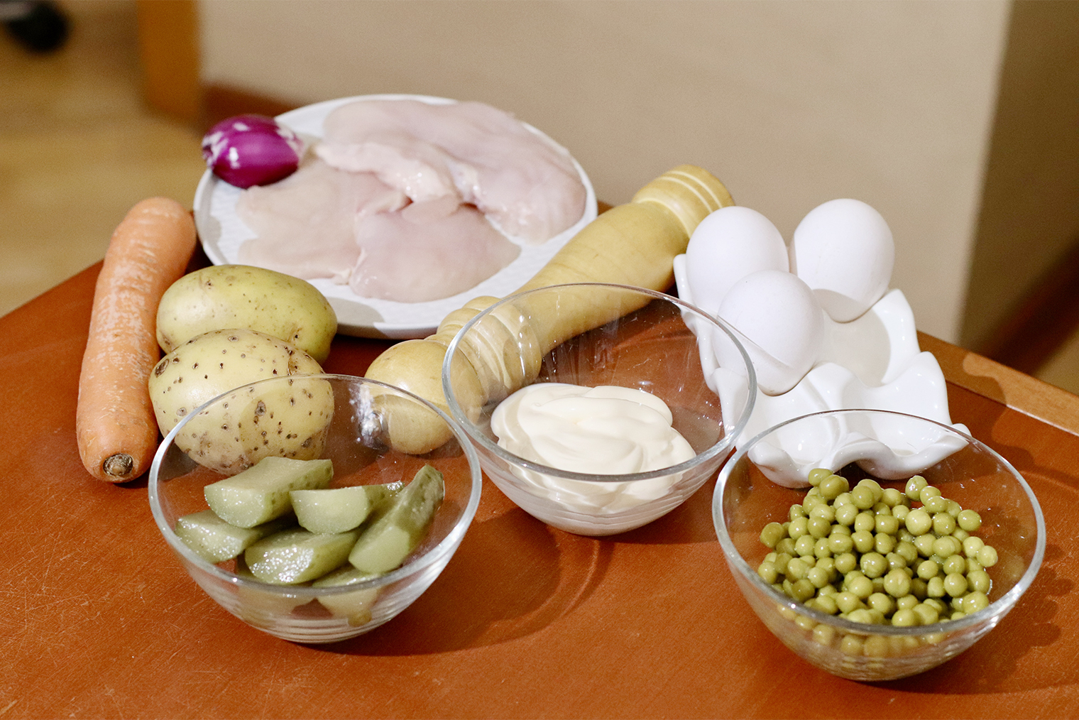 Ингредиенты для салата «Столичный»