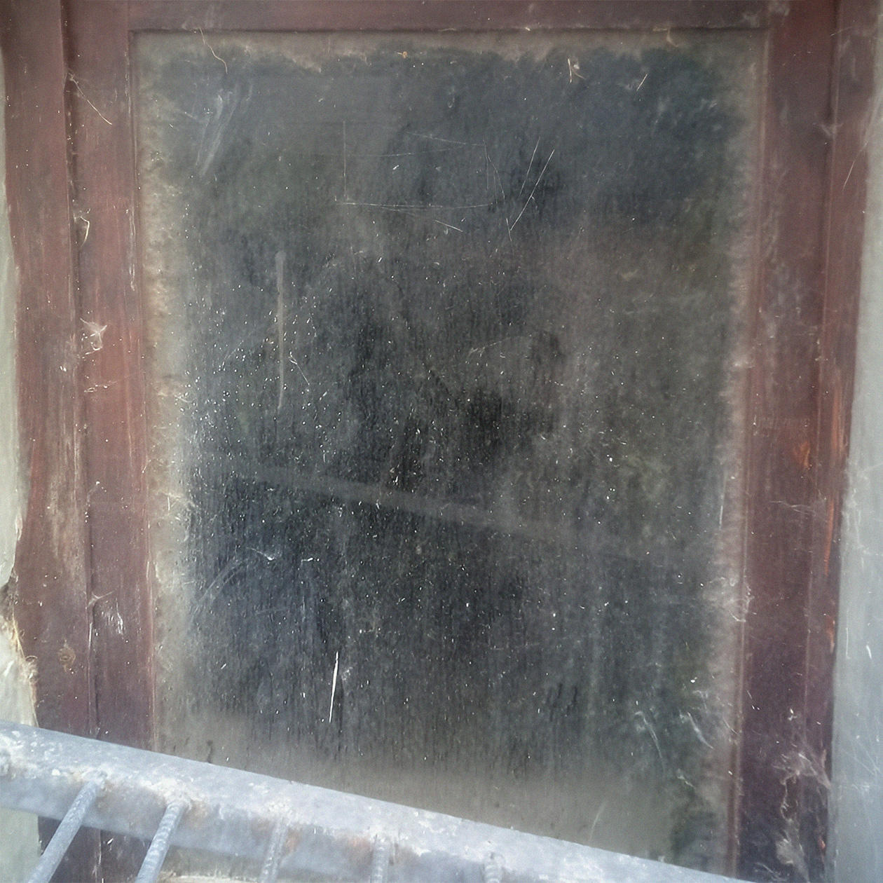 Капремонт может быть совсем близко, но окна помыть не мешало бы уже сейчас