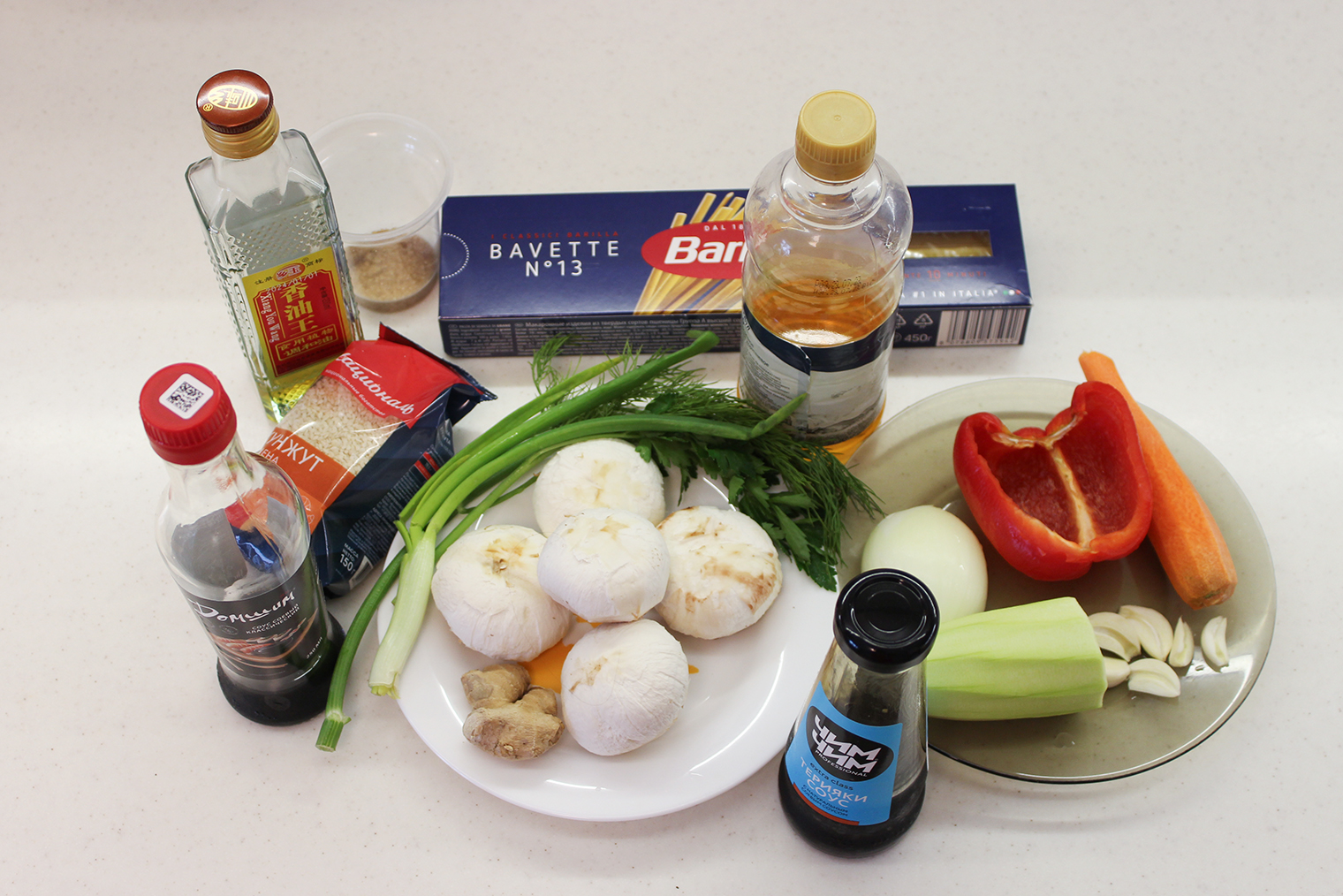 Ингредиенты для вока с овощами