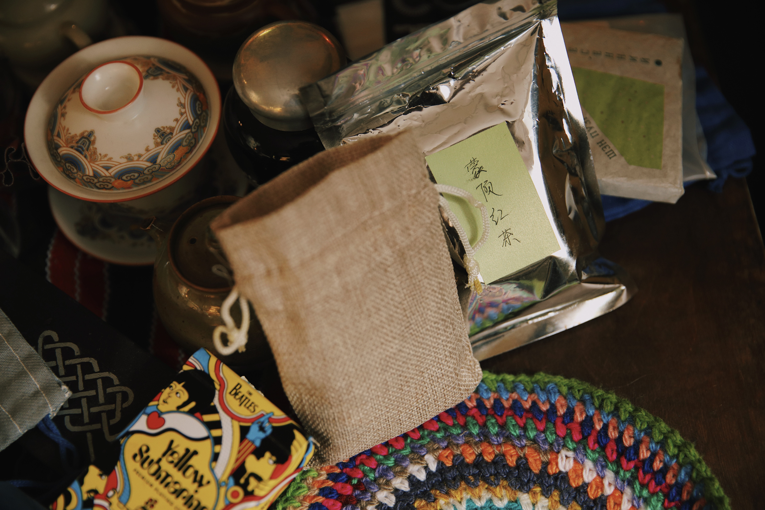 Половина этой суммы ушла на закупку первой партии, примерно 800 кг чая