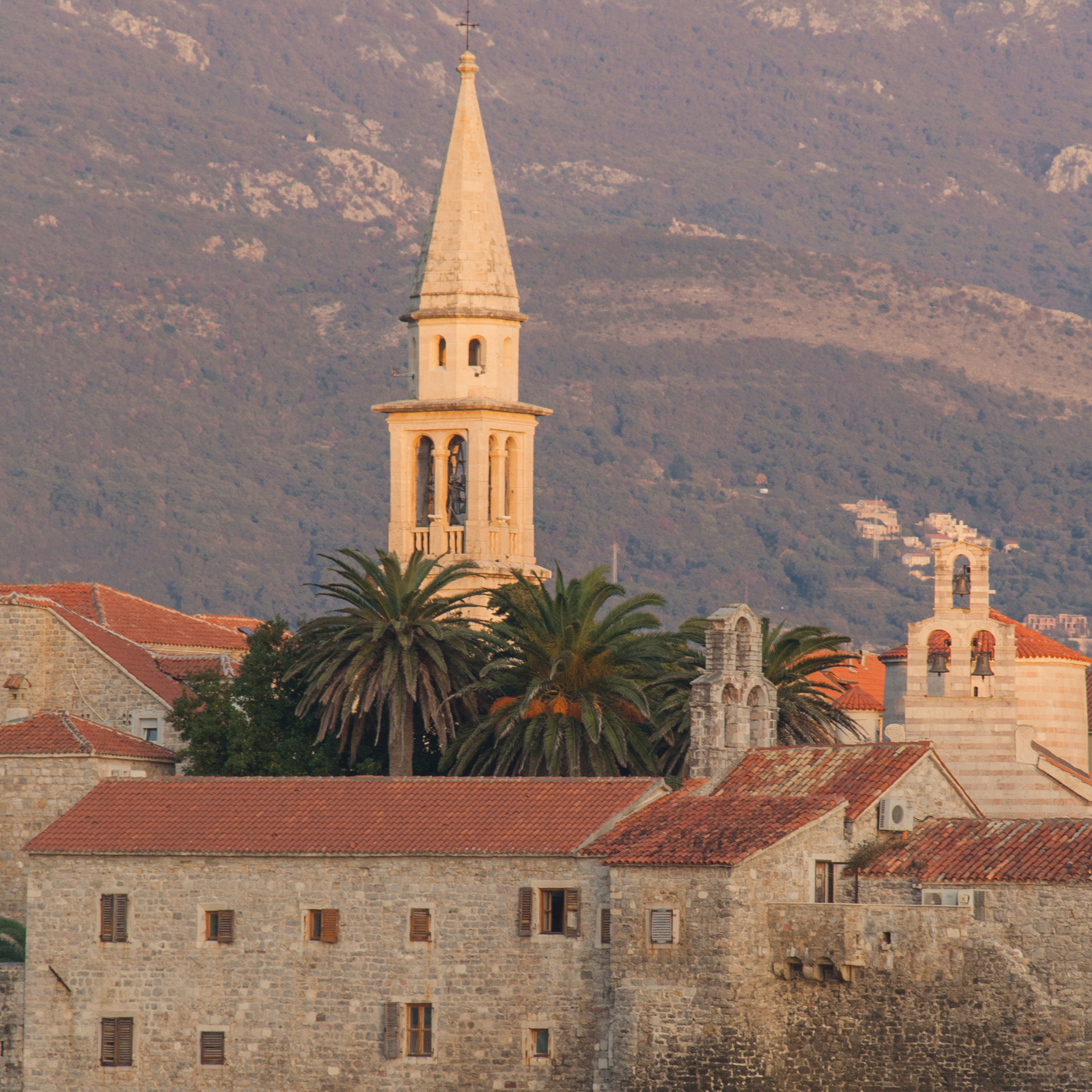 Колокольня католической церкви Святого Иоанна Крестителя