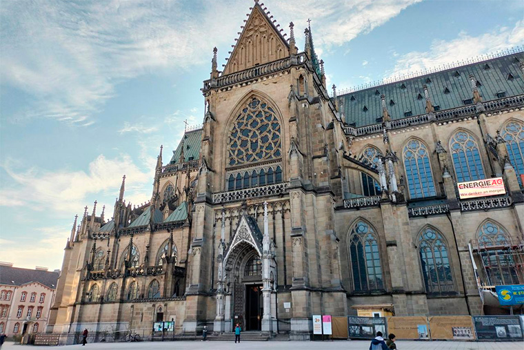 Мариендом в Линце — крупнейший австрийский католический собор