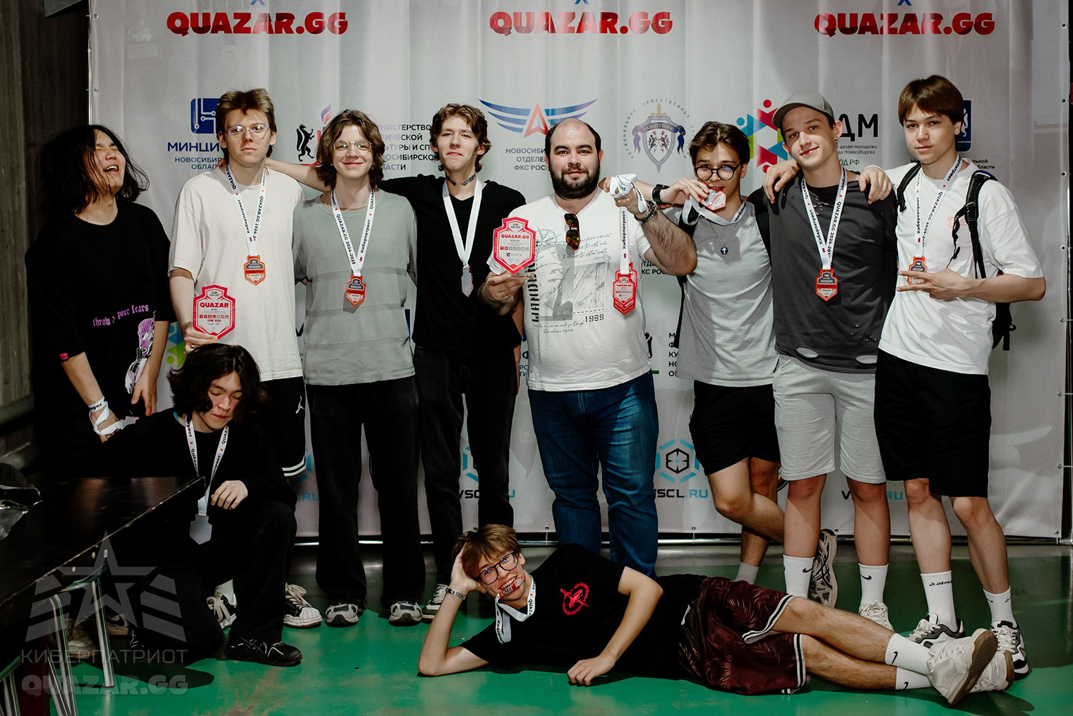 Команда игроков QUAZAR на закрытии сезона 2024⁠—⁠2025 в Новосибирске. Источник: сообщество в vk.com