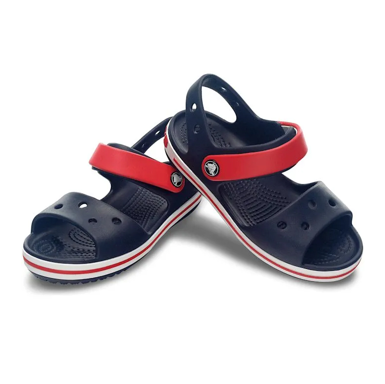 Для детского сада рекомендую вот такие сандалии бренда Crocs. Источник: ozon.ru
