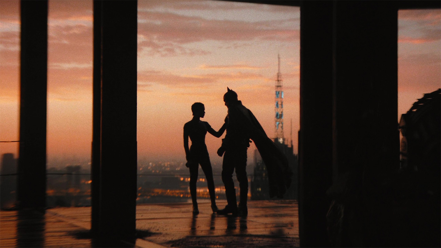 Второго «Бэтмена» должны были выпустить еще в октябре 2025. Но из-за проблем личного характера Мэтт Ривз завершил сценарий только летом 2025