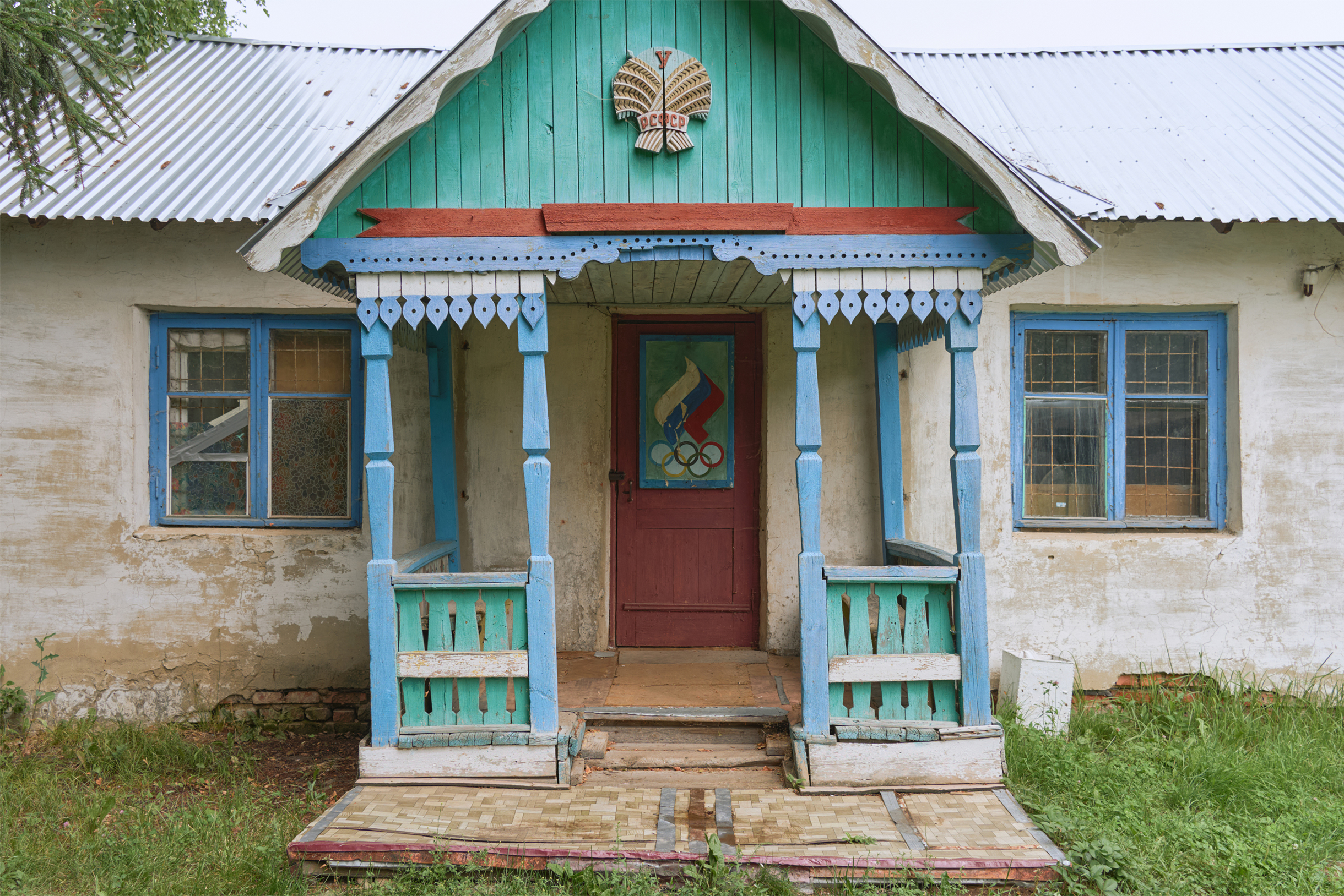 Корпус для хранения крупногабаритной техники и инвентаря