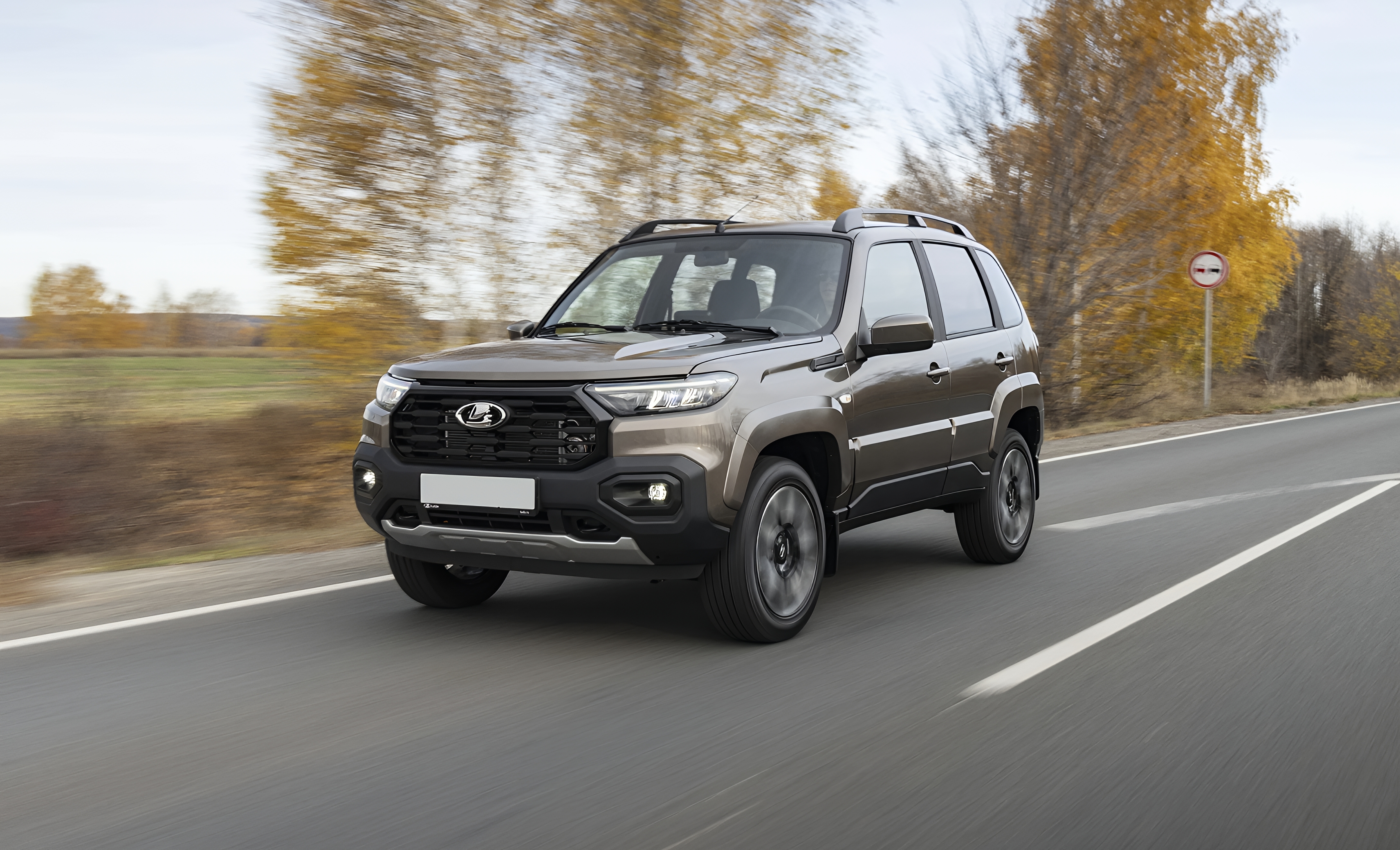Lada Niva Travel