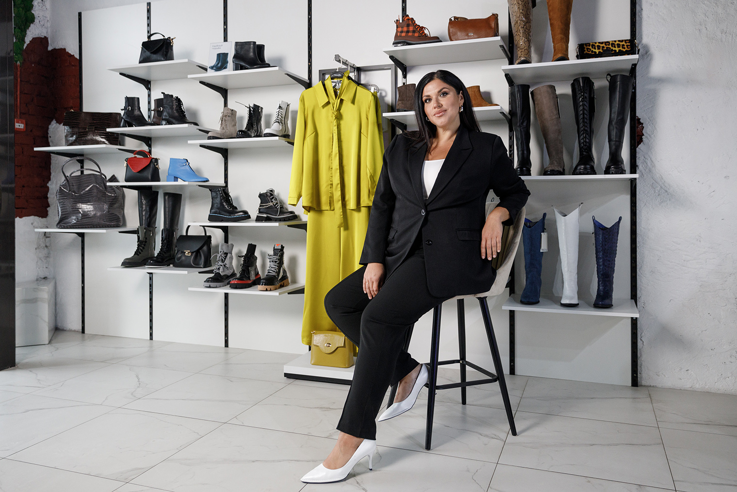 Как достичь успеха в сфере розничной торговли модной одеждой: 6 рекомендаций владелицы магазинов "Моностиль"