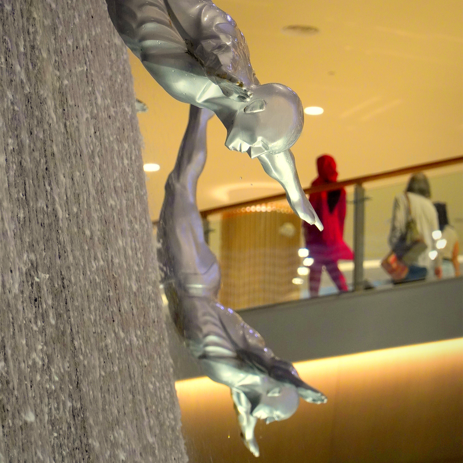 Водопад «Ловцы жемчуга» в «Дубай-молле»