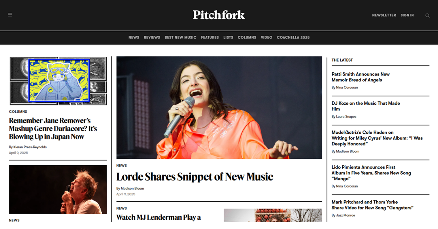 Pitchfork публикует новости, обзоры, списки, авторские колонки и видео
