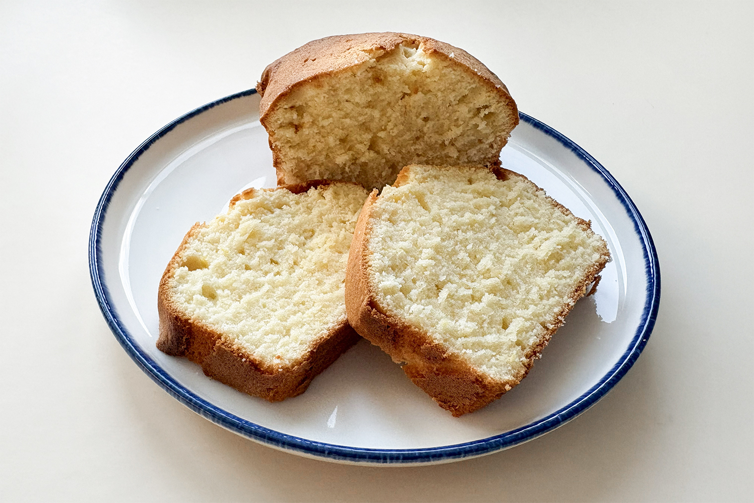 Кекс на верхнем уровне духовки