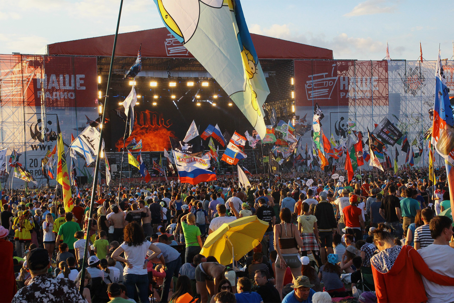 На следующий год мы снова поехали на «Нашествие», но организаторы, возможно в целях безопасности, поставили забор вокруг подиума, где размещались люди с инвалидностью. Из-за этого не получилось почувствовать себя единым целым с другими любителями рок-музыки