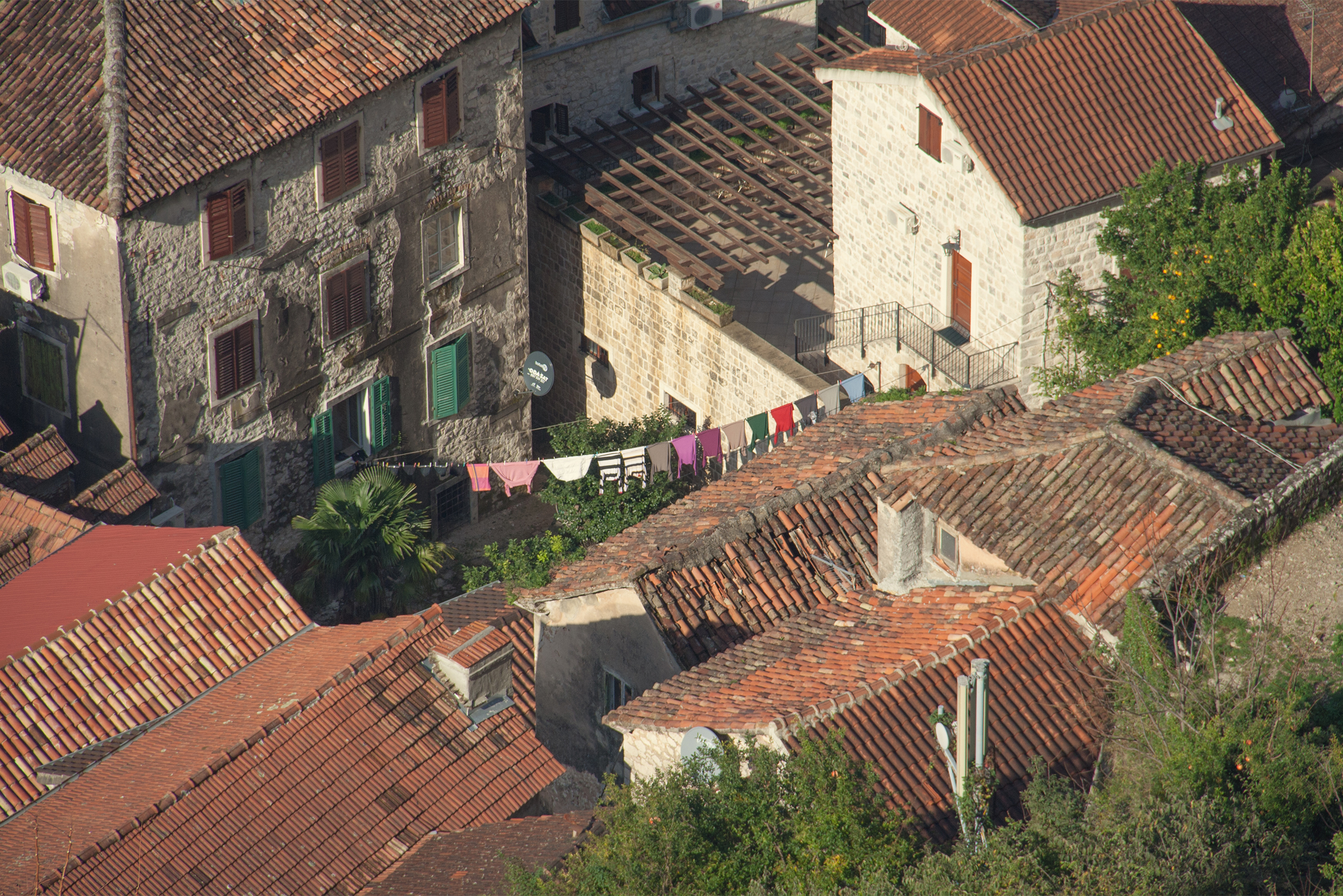 Гардероб местного семейства