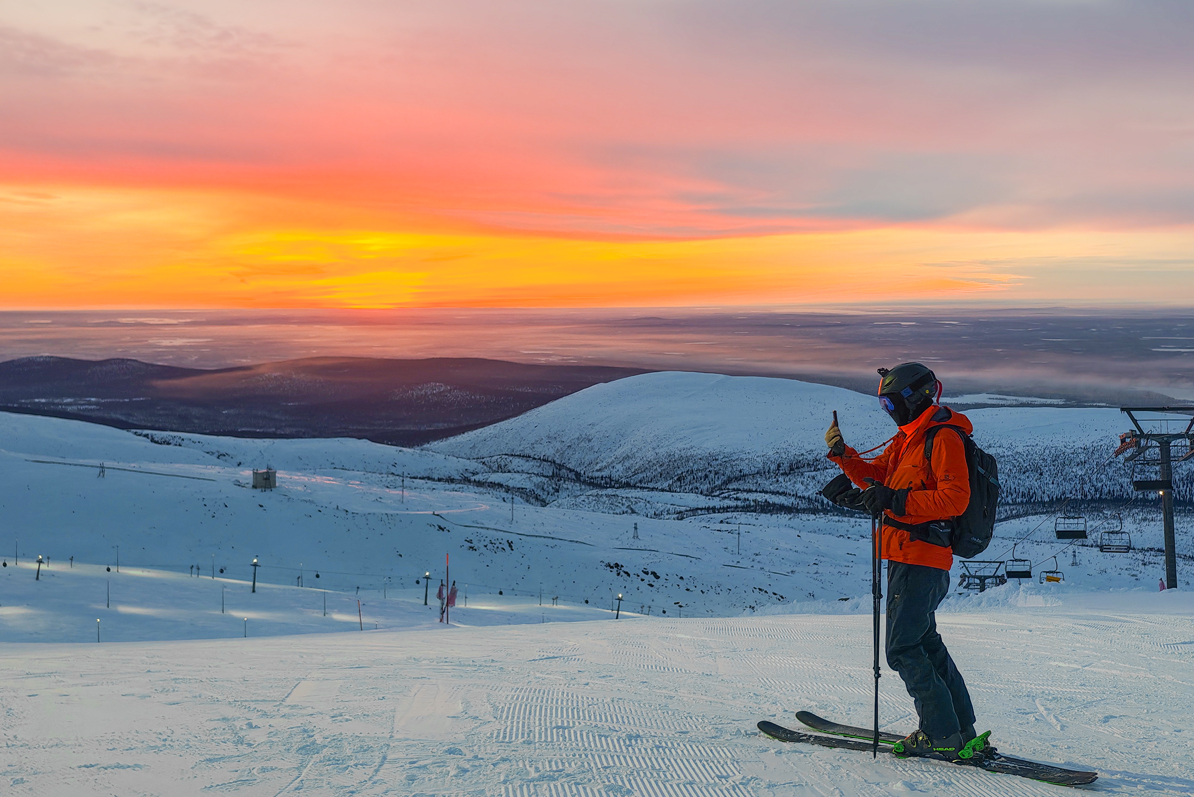 То ли рассвет, то ли закат… Полярная ночь — она такая