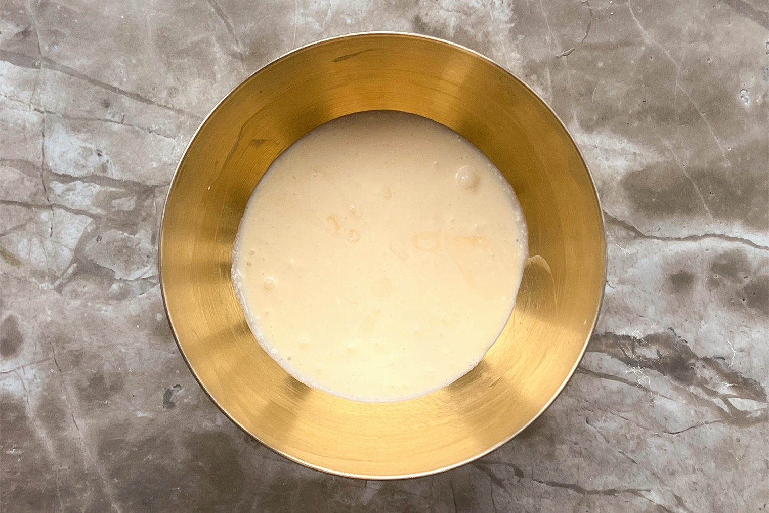 Смесь должна получиться без крупных комочков творога