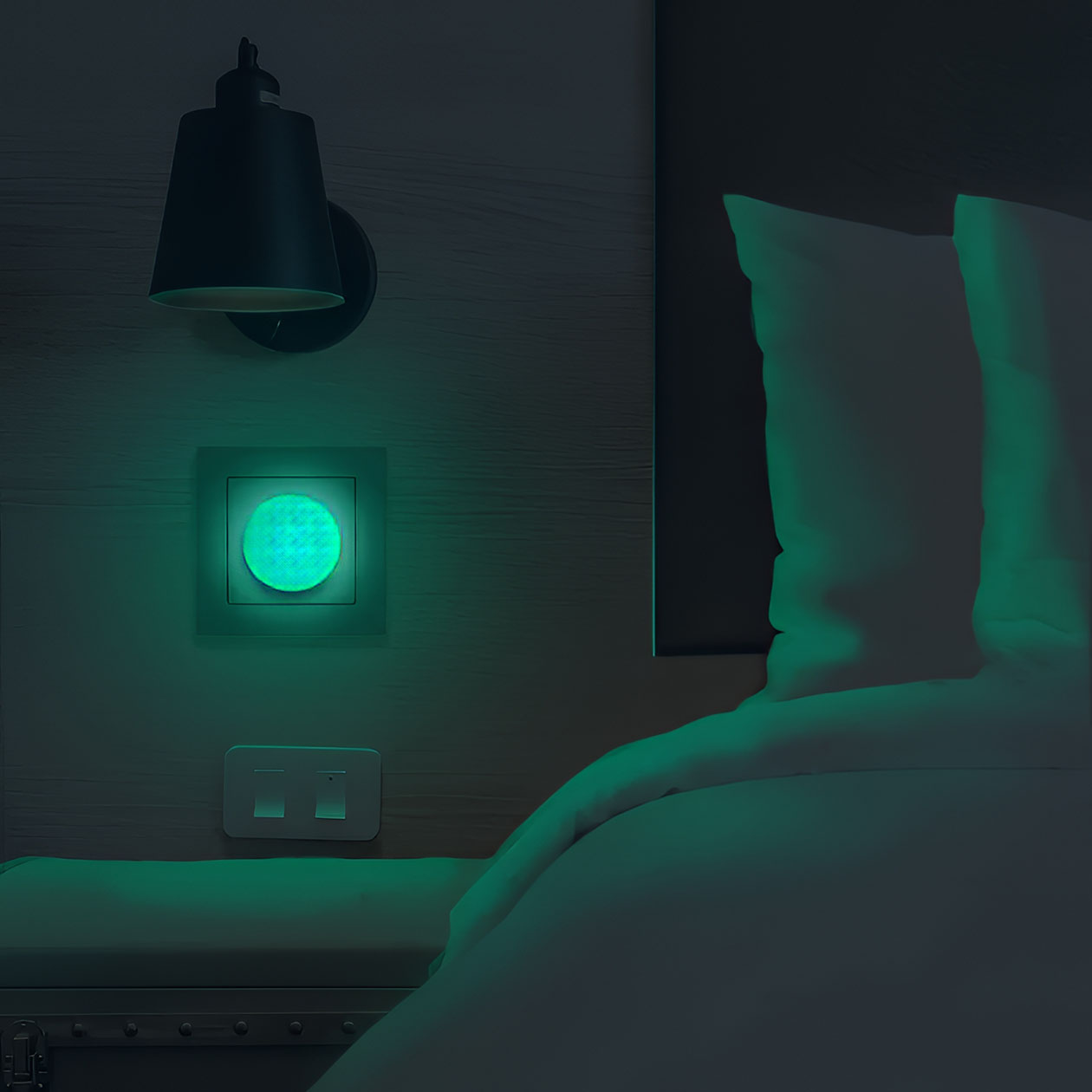 Ночник с датчиком освещенности будет включаться только ночью. Источник: market.yandex.ru