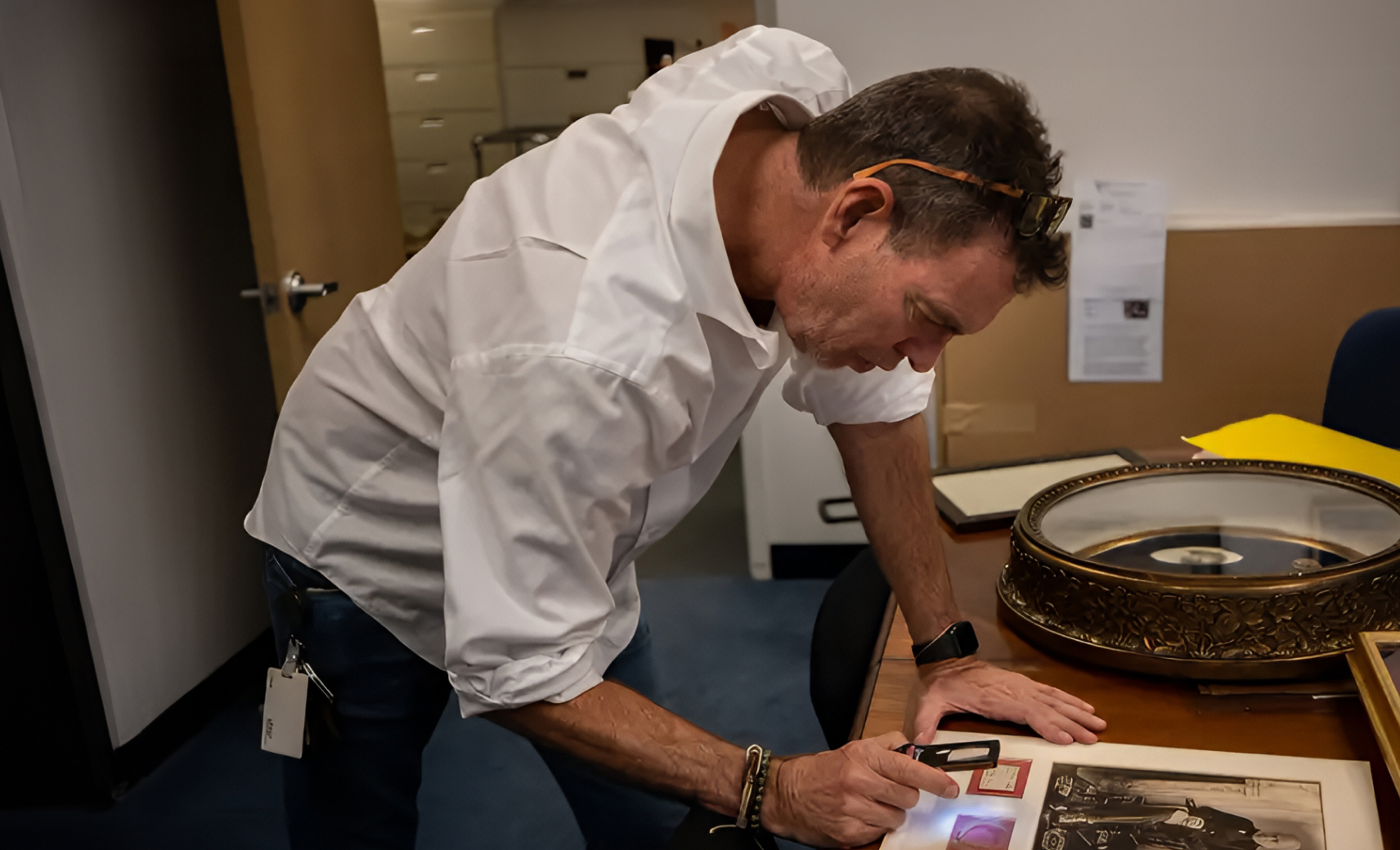 Пряди волос знаменитостей