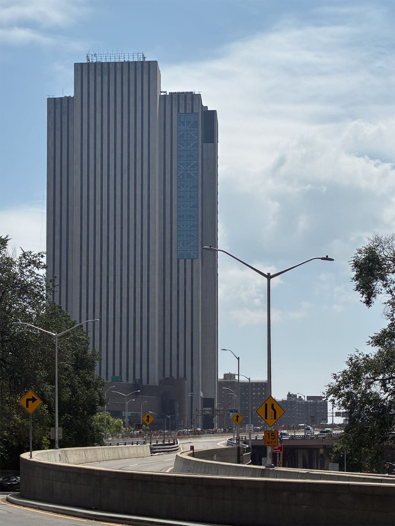 В Нью-Йорке сегодня солнечно