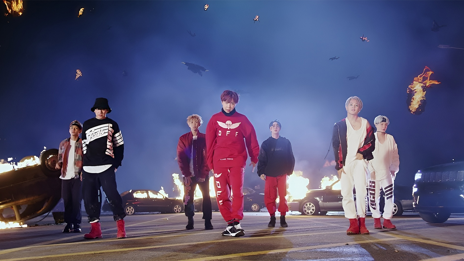 MIC Drop Steve Aoki Remix — трек из пятого мини-альбома BTS Love Yourself: Her, выпущенного 18 сентября 2017 года