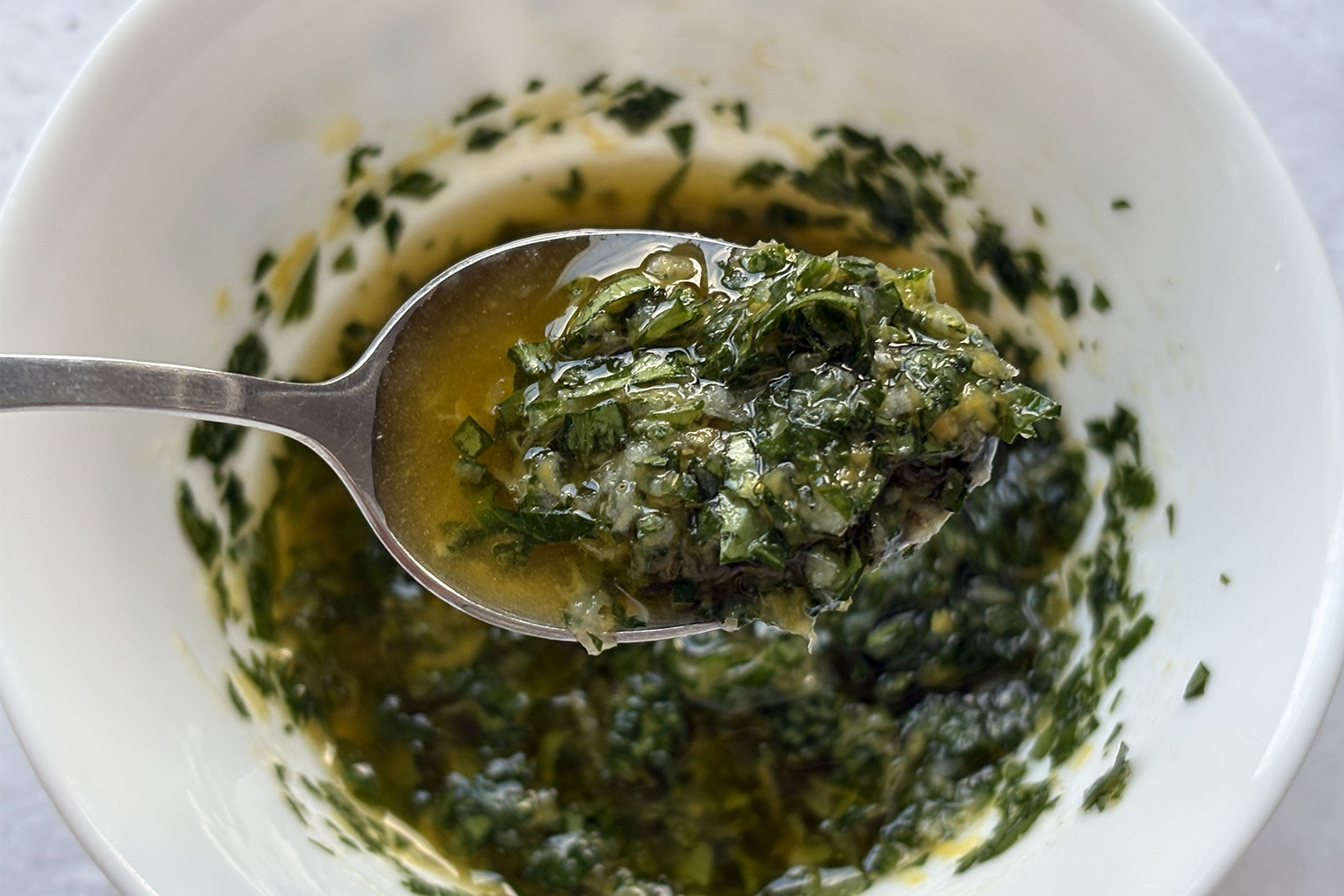 Соус получается консистенции густой пасты