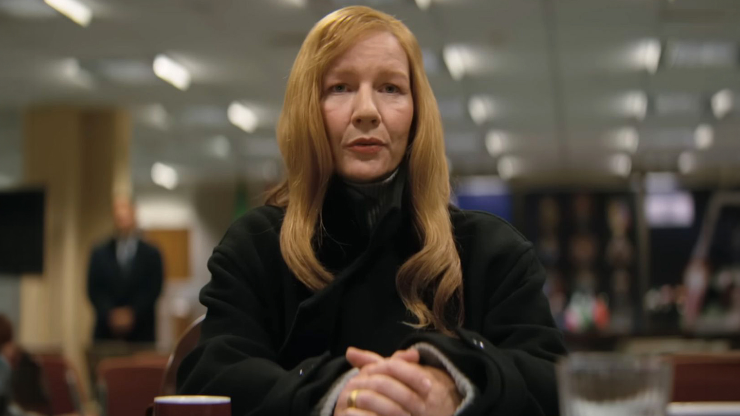 Экранная версия Евы Стратт сильно добрее книжной. Но об этом чуть позже